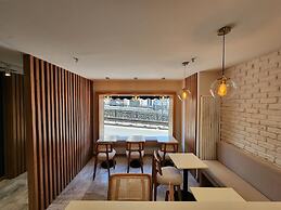 Taksim Landhouse
