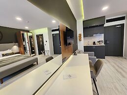 Taksim Landhouse