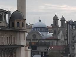 Taksim Landhouse