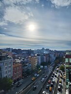 Taksim Landhouse