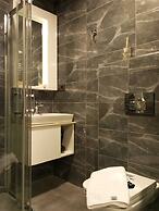 Taksim Landhouse