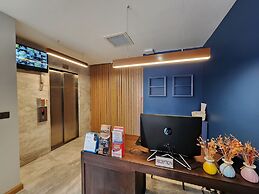 Taksim Landhouse
