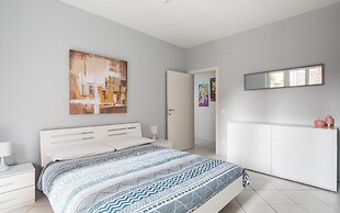 Lido Apartments