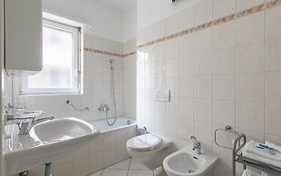 Lido Apartments
