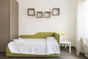 Maraini Apartments