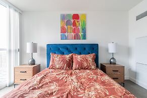Simply Comfort Stunning Downtown Condos