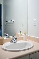 Fort York Suites Toronto