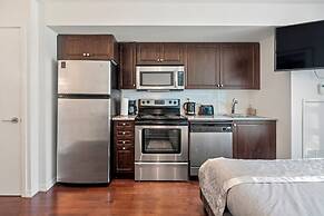 Fort York Suites Toronto