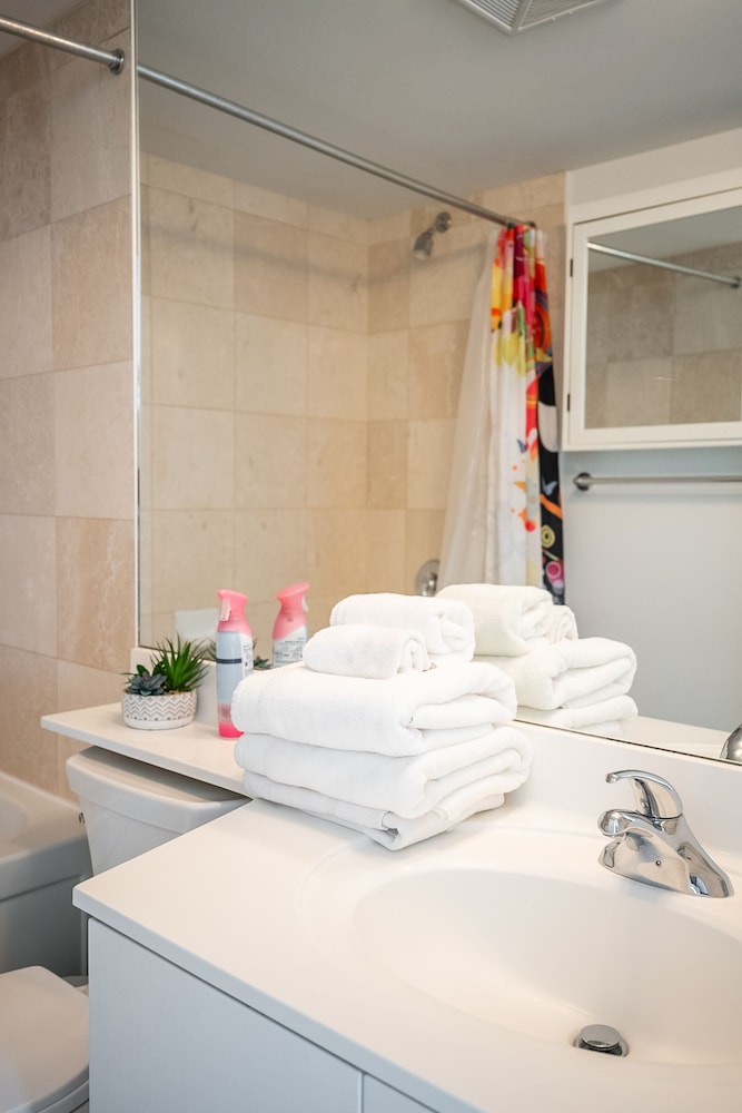 Fort York Suites Toronto