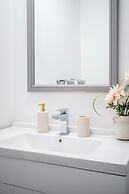 Fort York Suites Toronto