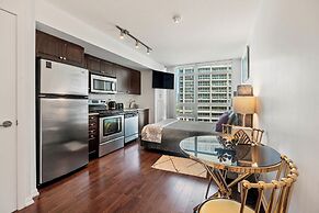 Fort York Suites Toronto