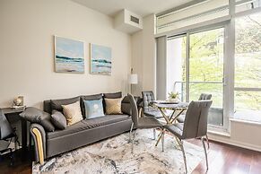 Fort York Suites Toronto