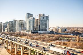Fort York Suites Toronto
