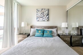 Fort York Suites Toronto