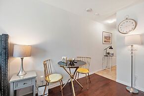 Fort York Suites Toronto