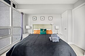 Fort York Suites Toronto