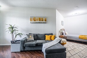 Fort York Suites Toronto