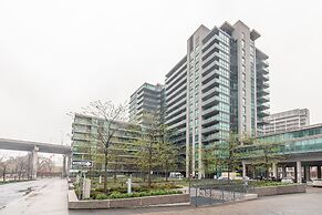 Fort York Suites Toronto