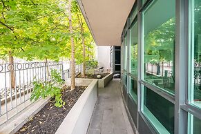 Fort York Suites Toronto