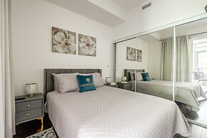 Fort York Suites Toronto