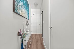 Fort York Suites Toronto