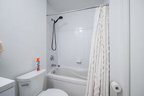 Fort York Suites Toronto
