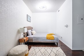 Fort York Suites Toronto