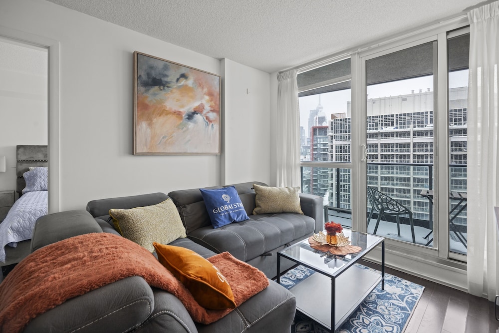 Fort York Suites Toronto