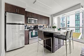 Fort York Suites Toronto