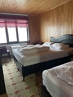 Aymeydani Hotel