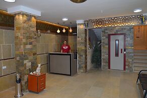 Comfort Pyramids inn