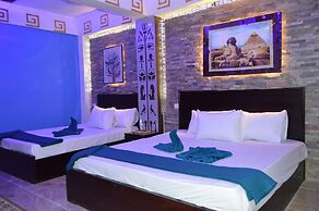 Comfort Pyramids inn