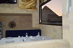 Comfort Pyramids inn