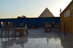 Comfort Pyramids inn