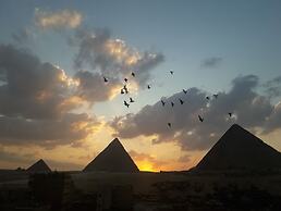 Comfort Pyramids inn