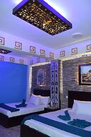 Comfort Pyramids inn