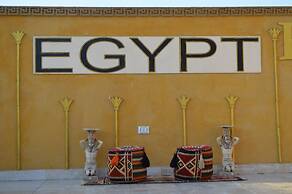 Comfort Pyramids inn