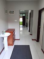 Max Garden and Pool