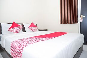 Hotel O Candi Residence