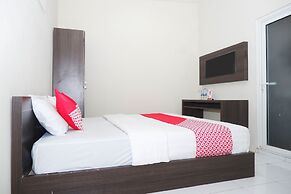 Hotel O Candi Residence