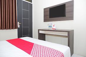 Hotel O Candi Residence