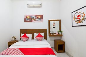 OYO 1242 Penginapan Rb Syariah