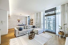 Driven Holiday Homes - City Walk 22