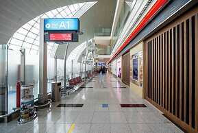Sleepover Terminal 3, Concourse A – formerly sleep ‘n fly