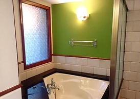 Alpine LXPD Water Chalet