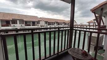 Alpine LXPD Water Chalet