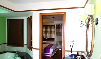 Alpine LXPD Water Chalet