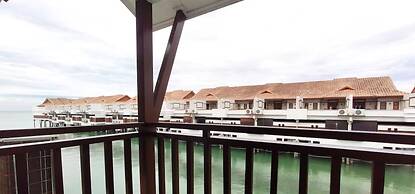 Alpine LXPD Water Chalet