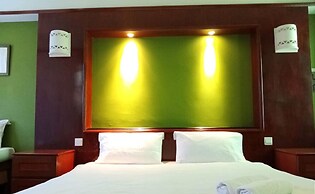 Alpine LXPD Water Chalet