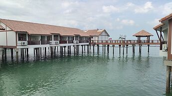 Alpine LXPD Water Chalet